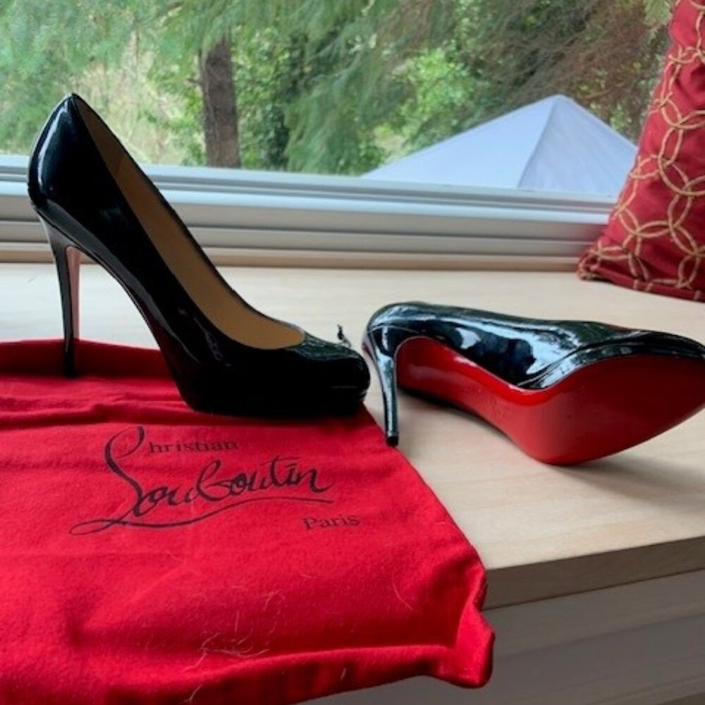 Christian Lou Boutin Black Patent Classic Pump